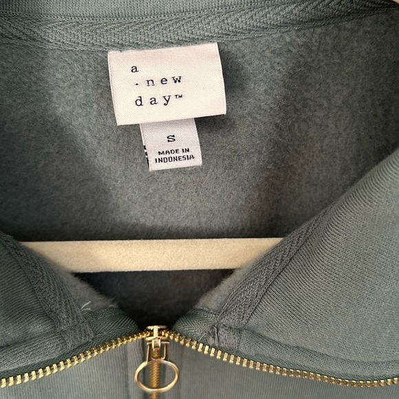 A New Day Teal Quarter Zip Sweatshirt Small - Picture 9 of 14